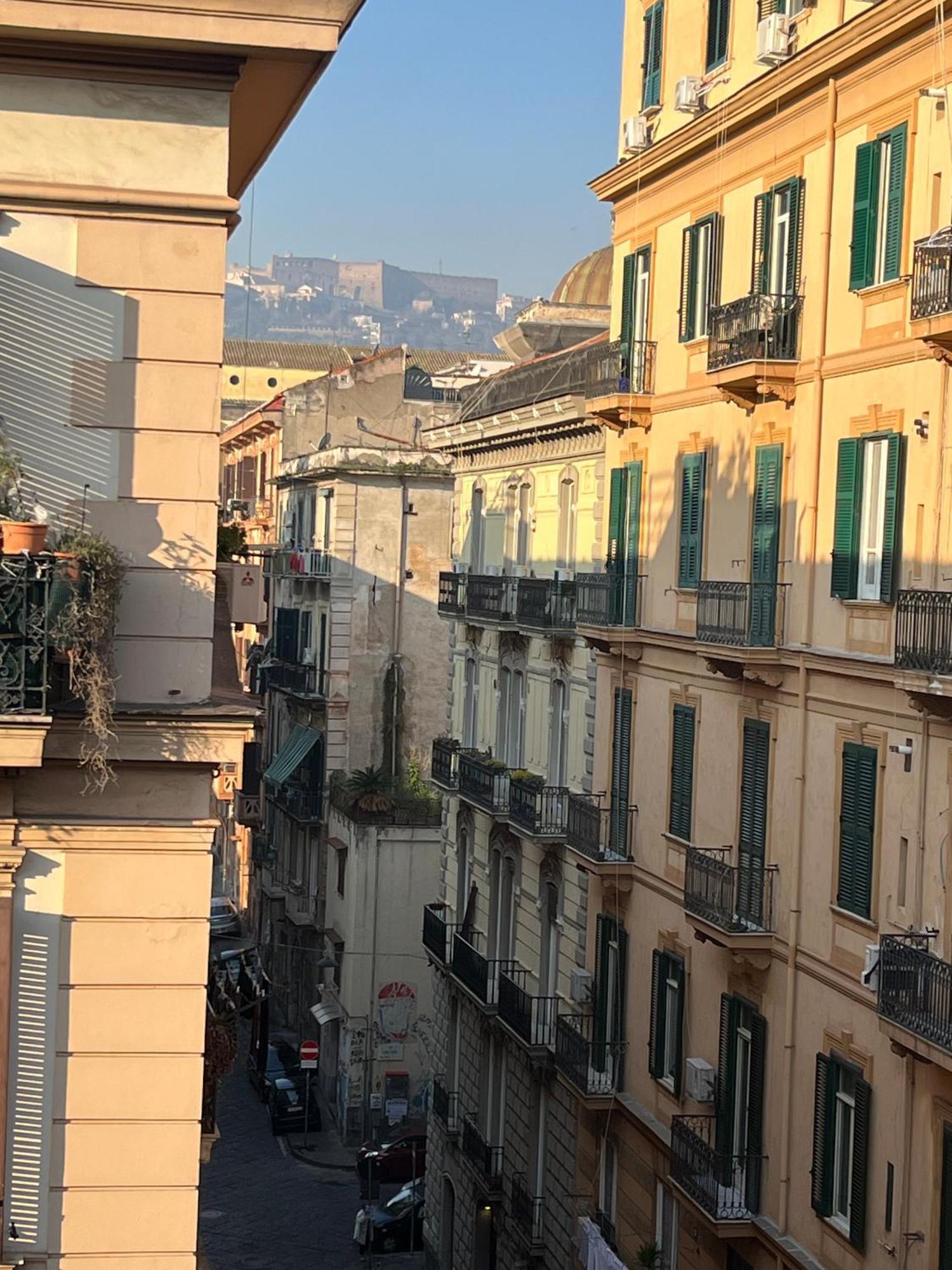 Voglia 'E Turna Hotel Napoli Bagian luar foto