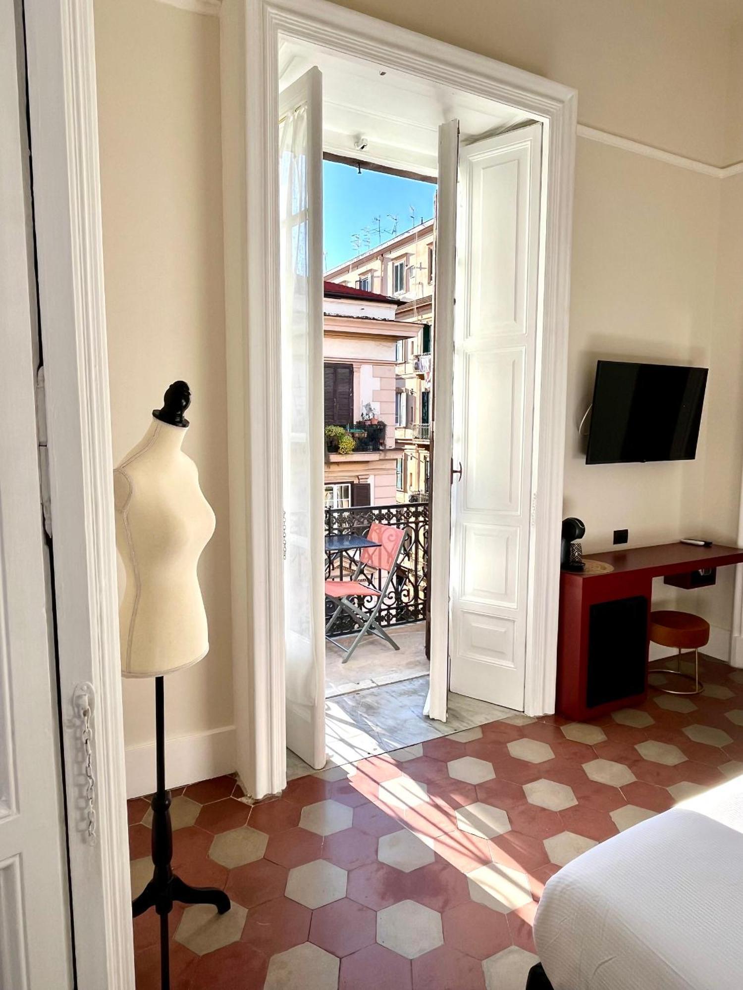 Voglia 'E Turna Hotel Napoli Bagian luar foto