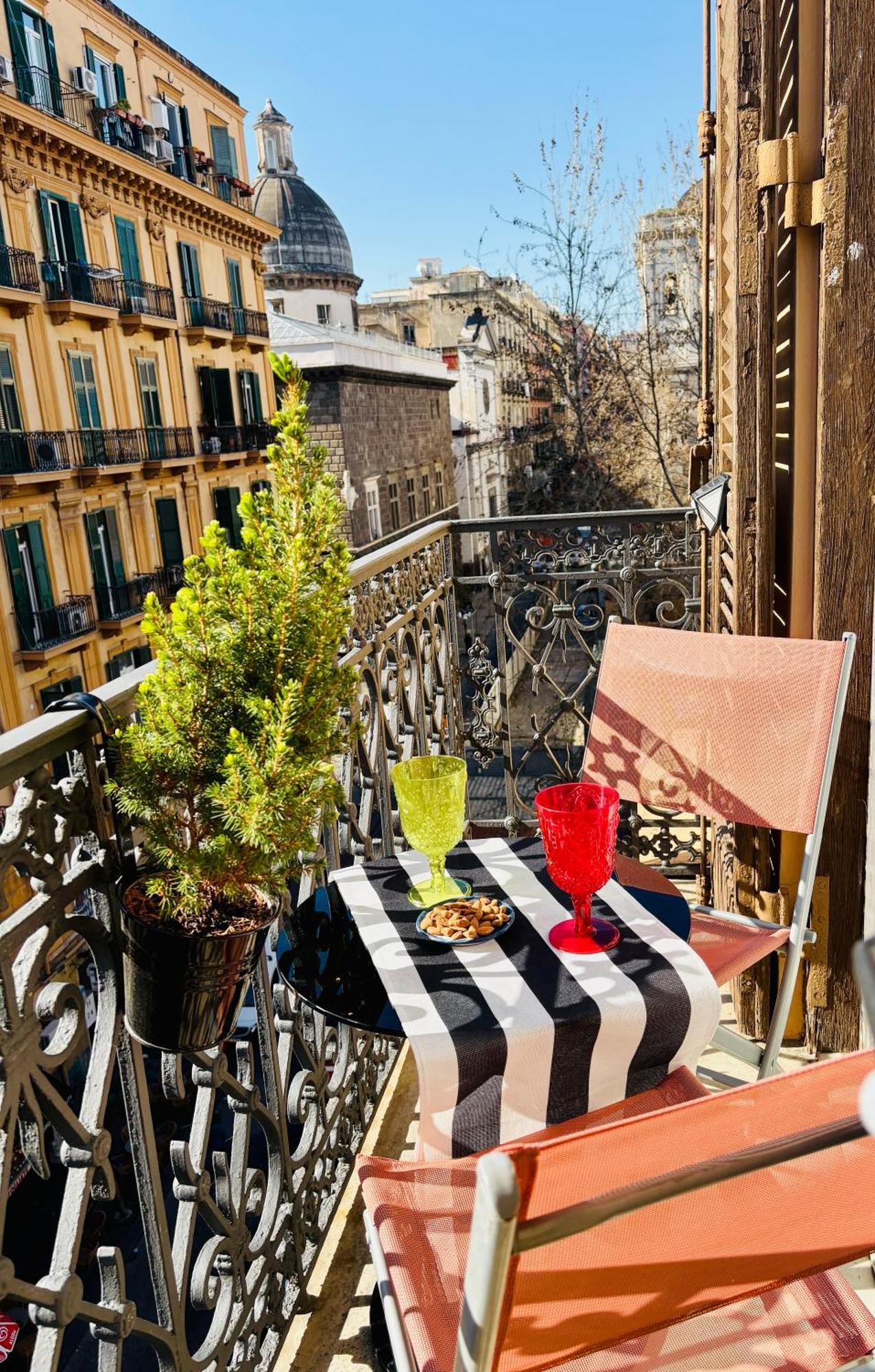 Voglia 'E Turna Hotel Napoli Bagian luar foto